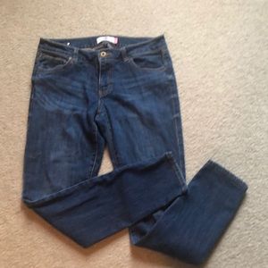 CAbi size 6 skinny Jean